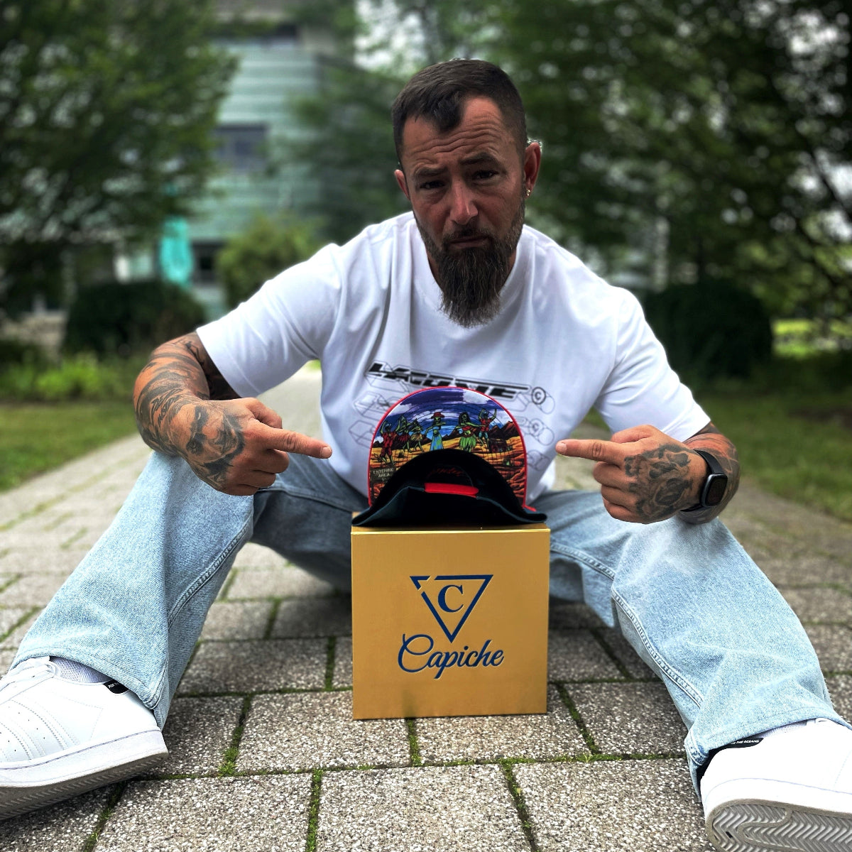 Alien Party Snapback - Blue/Red & Clear Rubber Logo