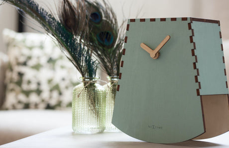 NeXtime Rocky: De Minimalistische Tafelklok die kan Bewegen - Cadeau idee