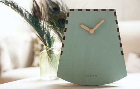 NeXtime Rocky: De Minimalistische Tafelklok die kan Bewegen - Cadeau idee