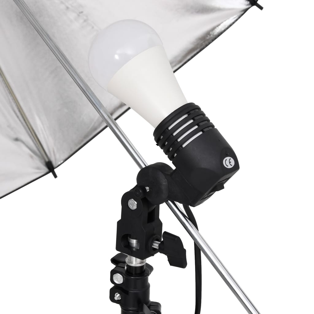 Fotostudioset met verlichtingsset en achtergrond