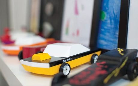 Doc Ryder | Race Car Driver | Candylab - Amerikaans Design Speelgoed | Prachtige Afwerking en van Massief Beukenhout