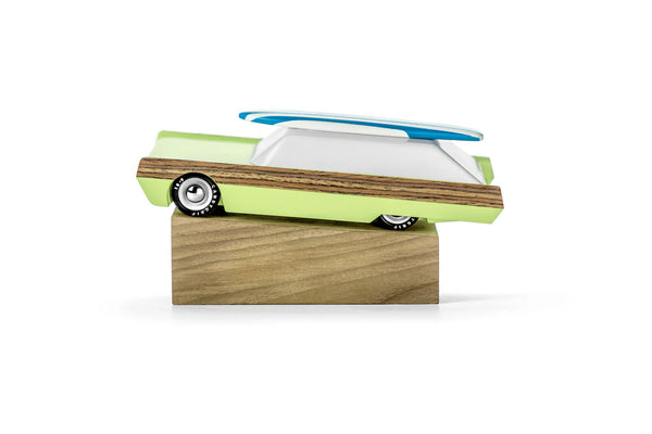 Candylab Surfin Griffin met Surfplank Houten auto Design Wehebbenallesinhuis.nl