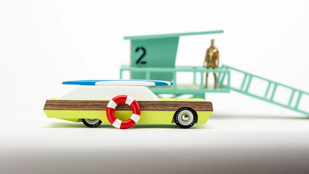 Candylab Surfin Griffin met Surfplank Houten auto Design Wehebbenallesinhuis.nl