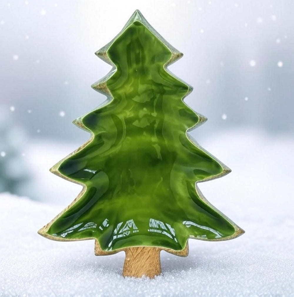 Haal de kerst in huis. Handgesneden Kerstboom van Mango Hout met emaille  Sfeervol. Ook als kom te gebruiken. Wehebbenallesinhuis.nl
